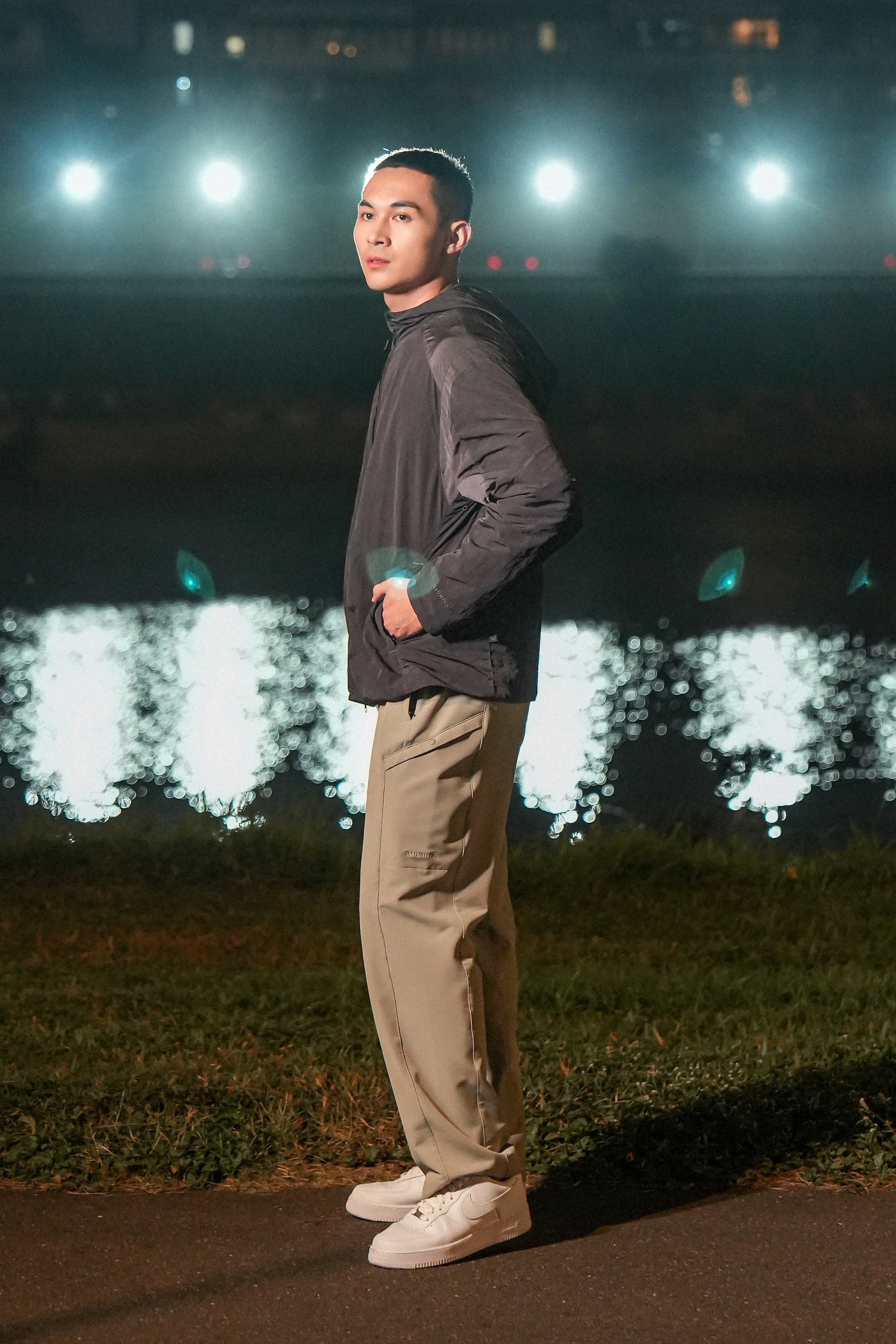 DIVIDER™ 超輕量抗風外套