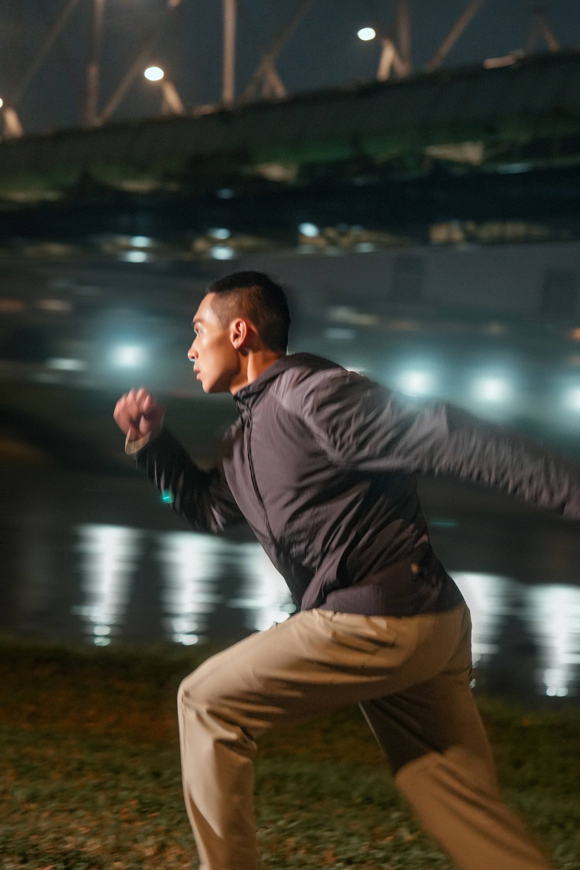 DIVIDER™ 超輕量抗風外套