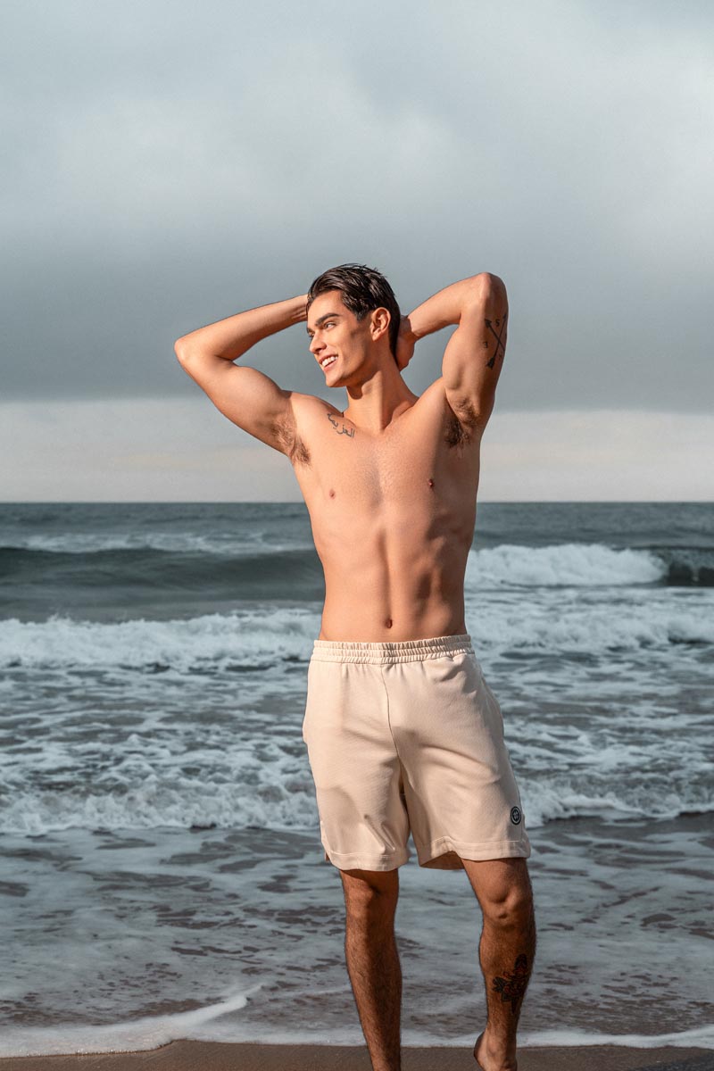 DUAL-QUANTUM™ 寬版抽繩短褲