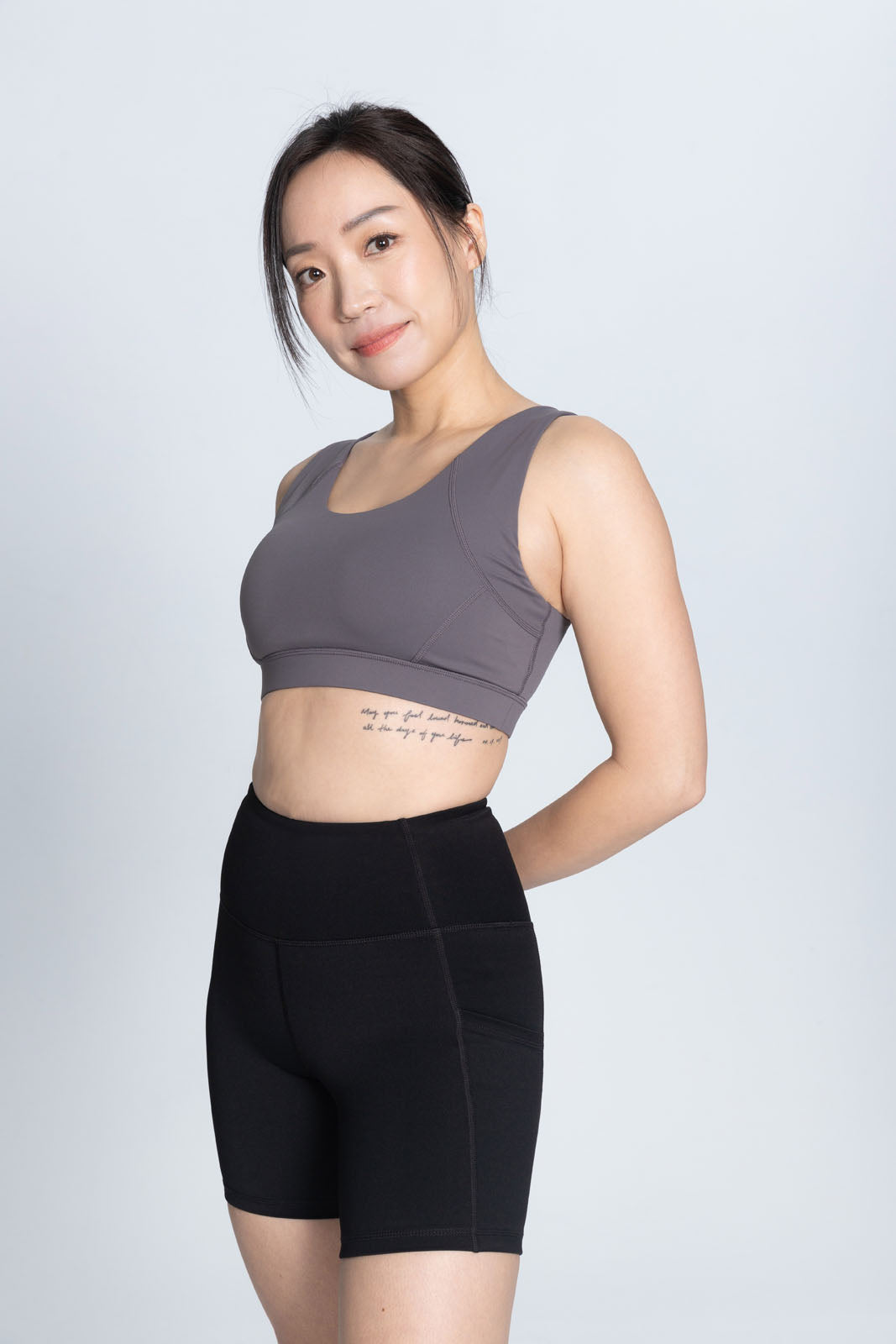 SPANDEX+™ 裸感包覆短版 Bra Top