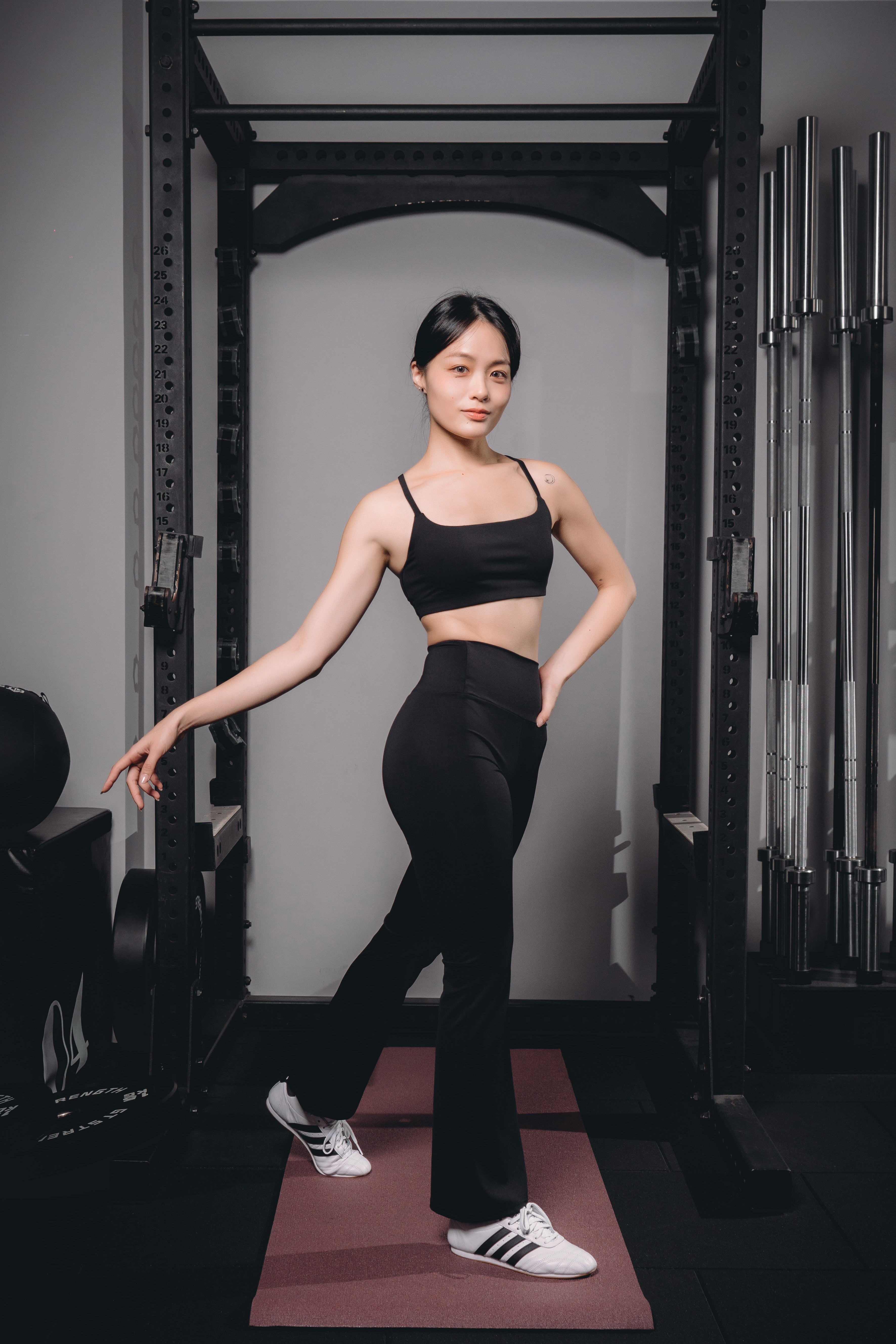 SPANDEX+™ 高腰修身喇叭褲